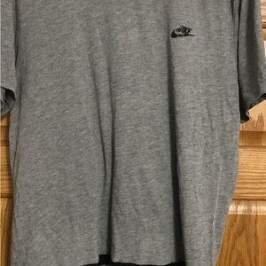 Nike Men's Gray T-Shirt